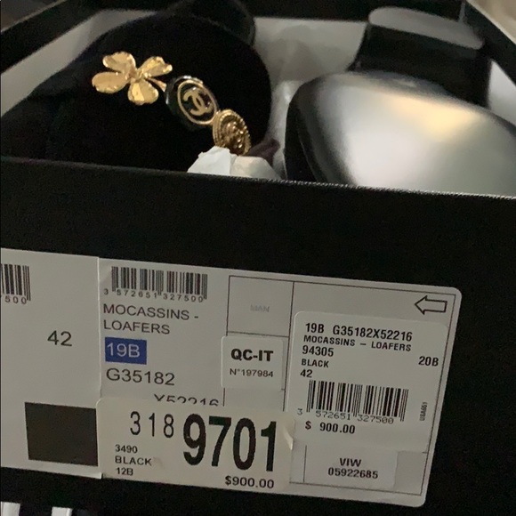 Chanel Loafers - Picture 4 of 8